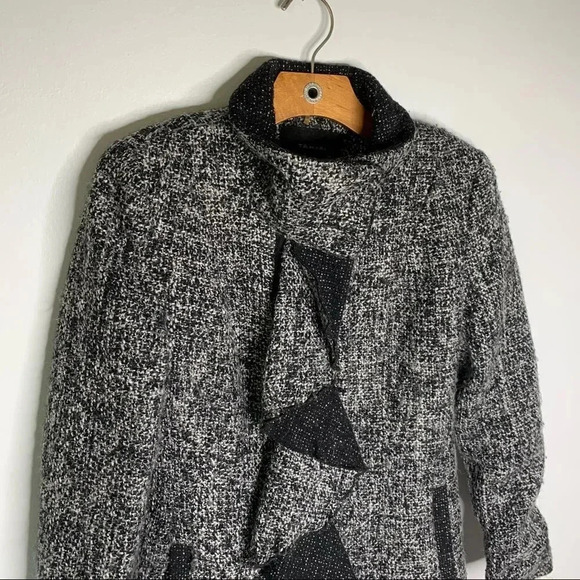 Tahari Wool Blend Tweed Jacket Ruffle Detail - Picture 5 of 10